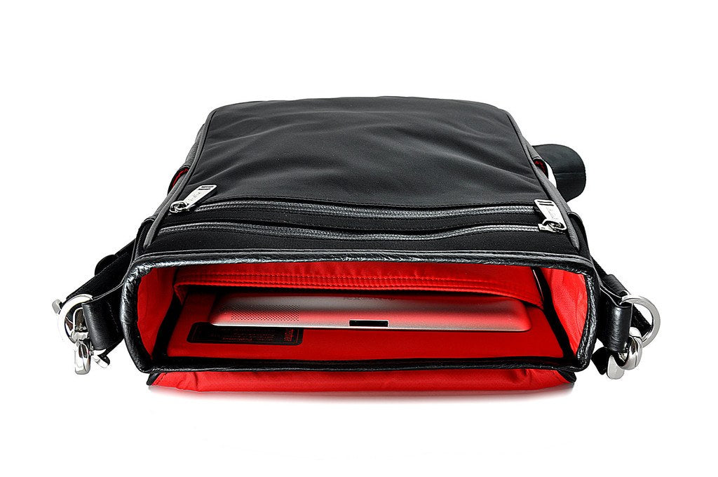 Sale - Premium Leather Messenger Bag for 7 tablets including iPad - Vaja